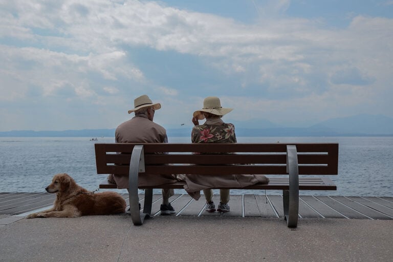 How to help your parents financially without going broke